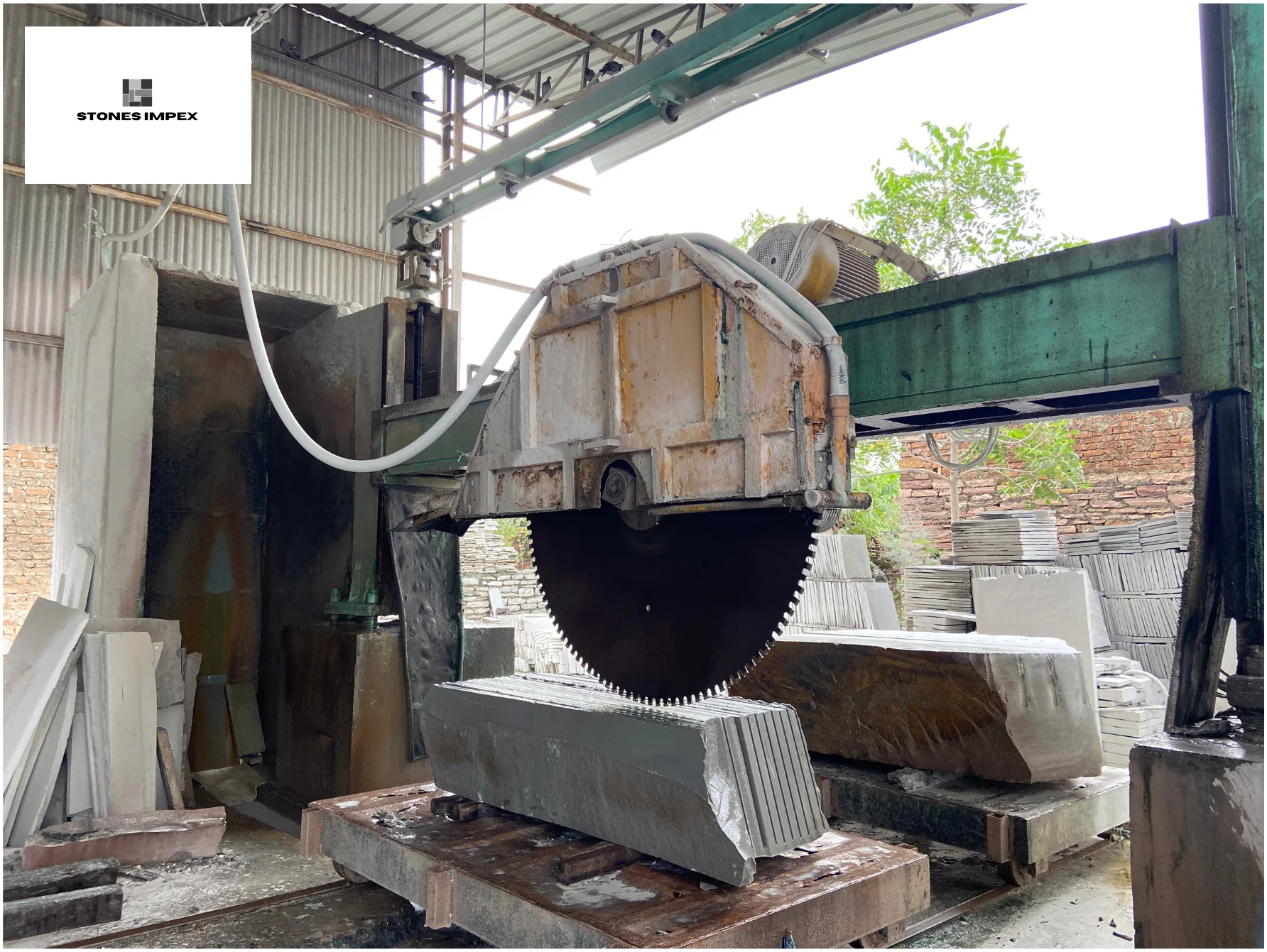 Circular saw cutting process